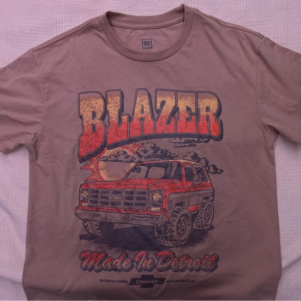 Blazer Graphic T-Shirt - Brown